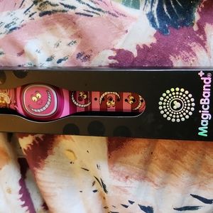 Disney Parks MagicBand + Plus Cheshire Cat Alice in Wonderland